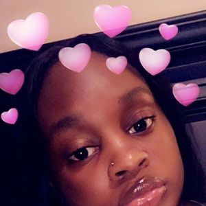 Meet your Posher, Nia